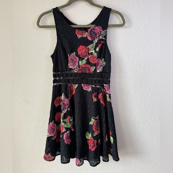Free People Printed Daisy Waist Dress Black Combo Sz 4 Lace Floral Sleeveless - Picture 2 of 6
